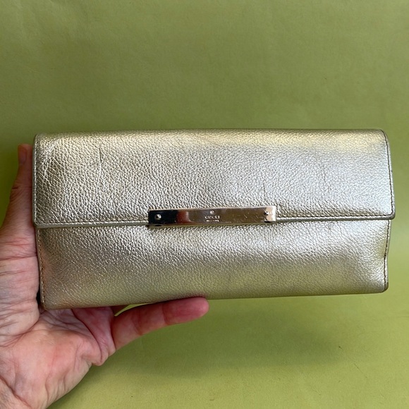 Large Vintage metallic gold Gucci pebbled leather wallet in box - Picture 1 of 13